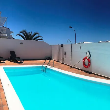 Central House In Tias With Private Pool 蒂亚斯