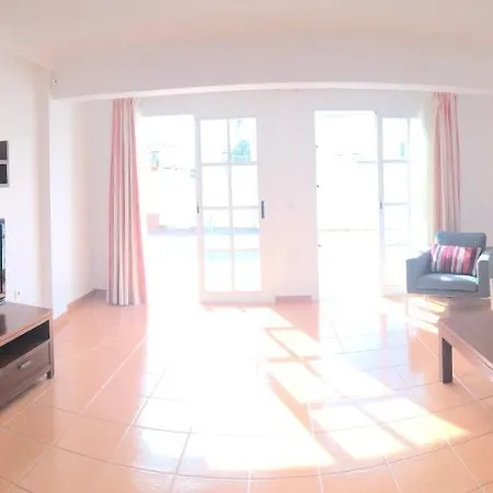 Central House In Tias With Private Pool 度假居 *