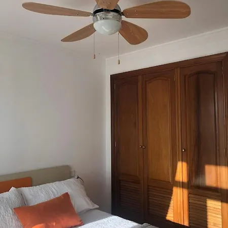 Central House In Tias With Private Pool 度假居